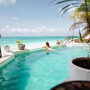 Pili Pili Tropical Beach
